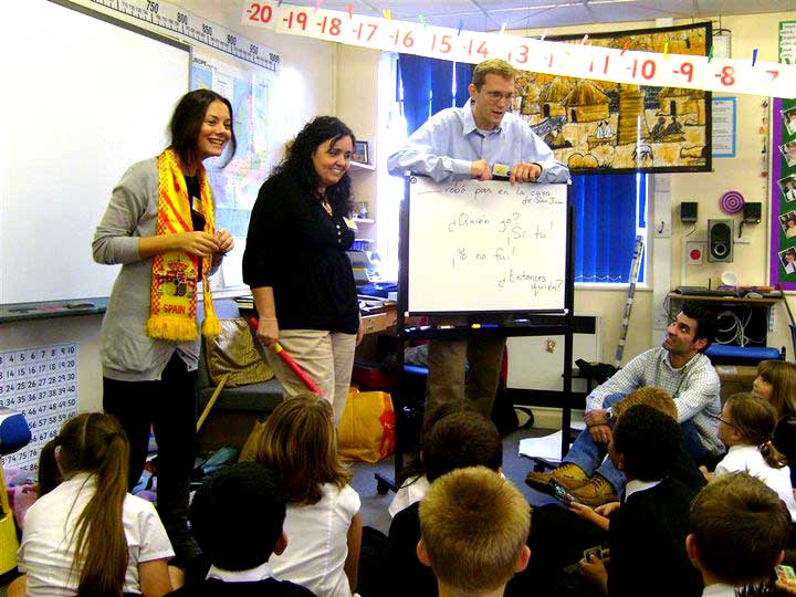 En la imagen profesores de Novaschool Añoreta durante su visita al Colegio St. Paul.
